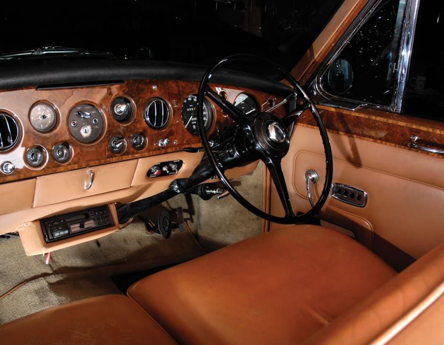 Интерьер Rolls-Royce Phantom VI 1968 года  (фото 9 из 16)